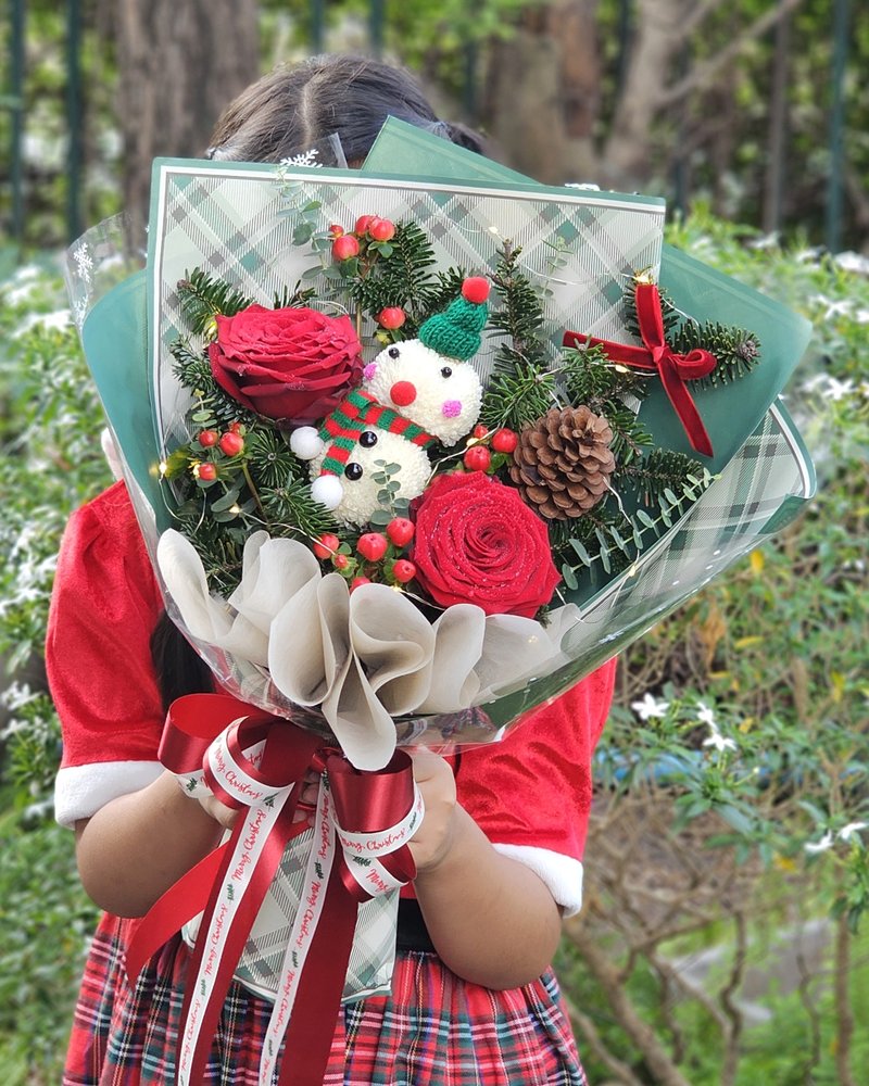 ดอกไม้คริสต์มาส แบบที่ 1 จัดโดยร้านช่อผกา