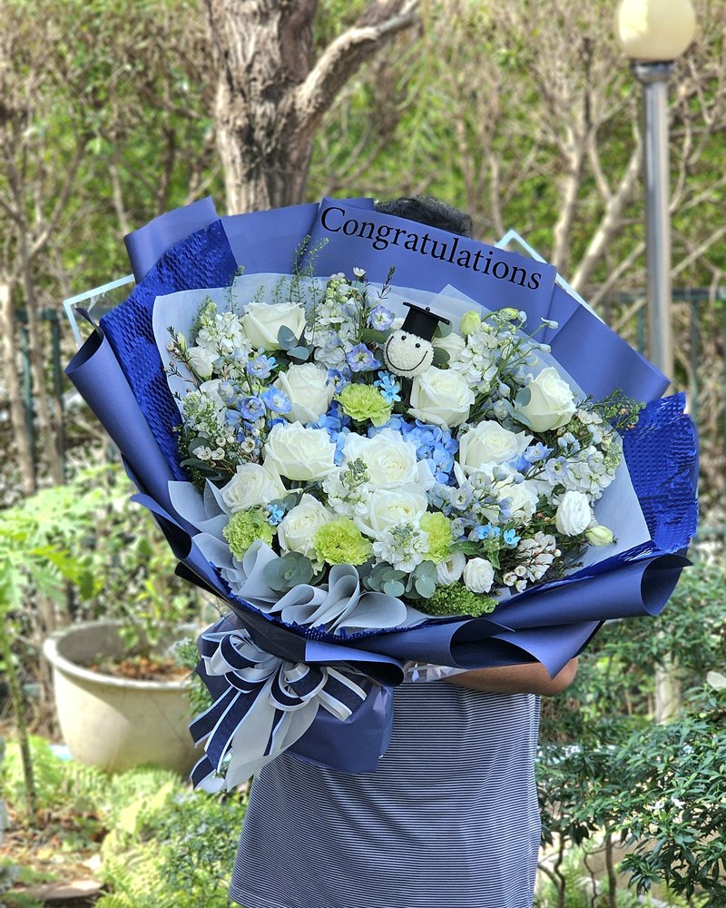ช่อแสดงความยินดี แบบที่ 80 จัดโดยร้านช่อผกา