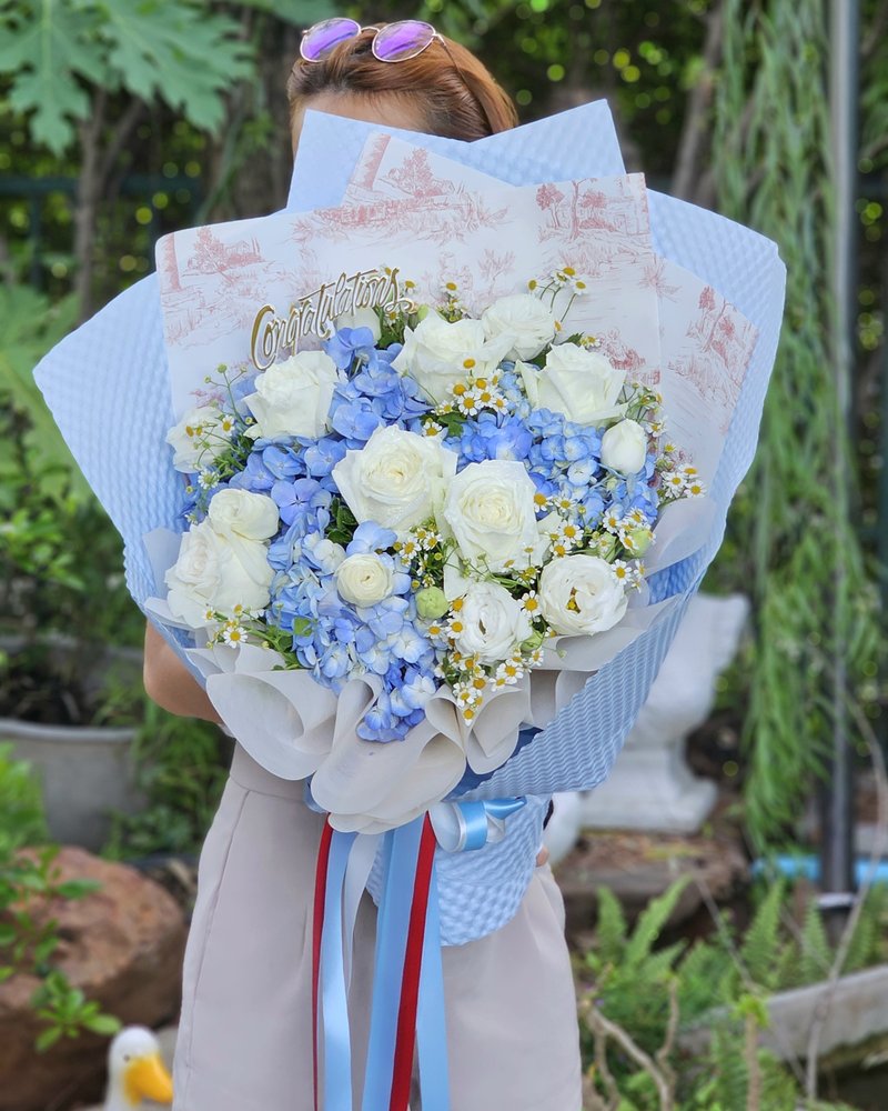 ช่อแสดงความยินดี แบบที่ 95 จัดโดยร้านช่อผกา