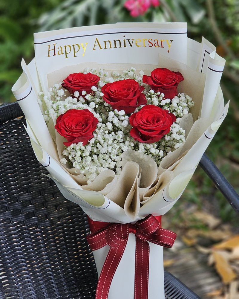 ช่อดอกไม้สด แบบที่ 40 จัดโดยร้านช่อผกา