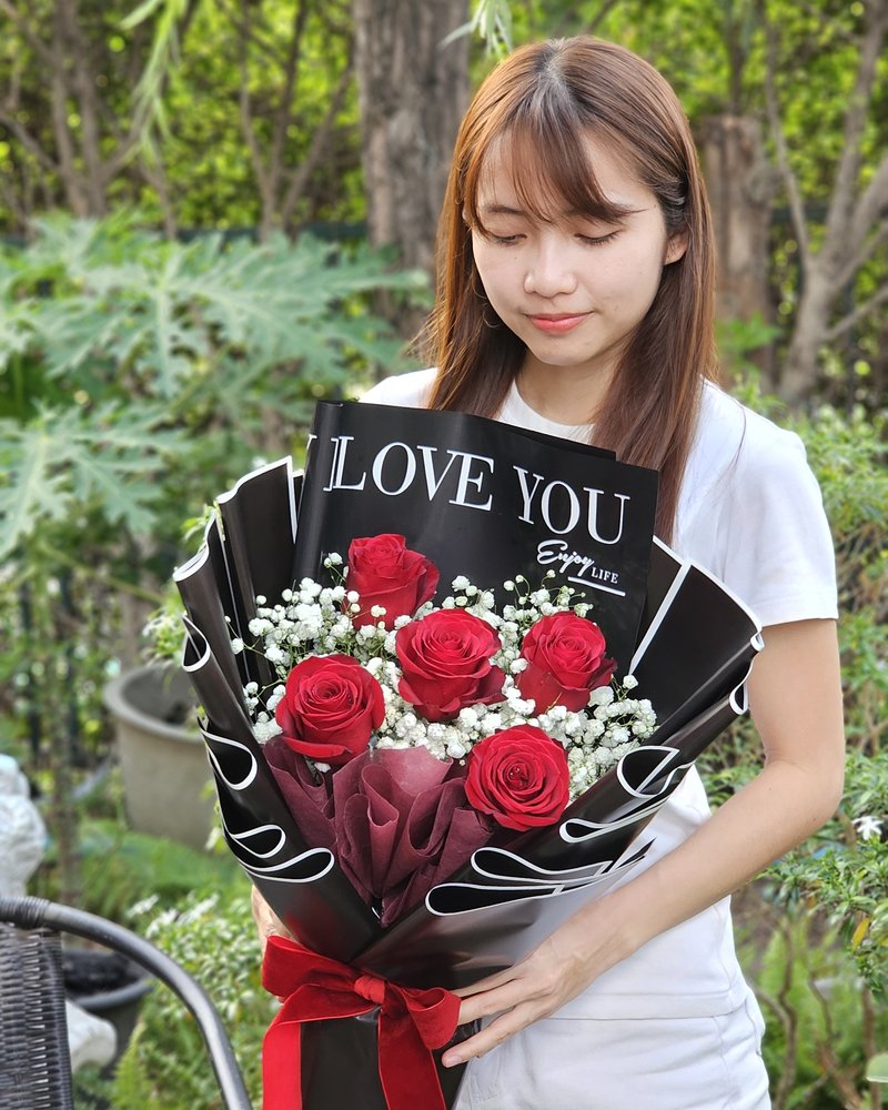 ช่อดอกไม้สด แบบที่ 59 จัดโดยร้านช่อผกา